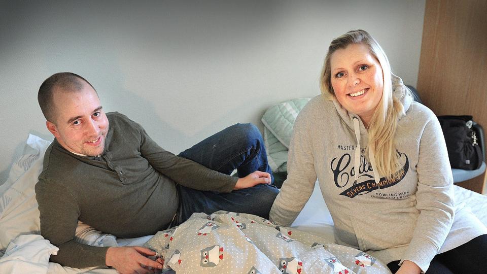 Aksel Jensen og Anni Voldsen med deres søn, der kom til verden på Sygehus Thy-Mors juledag. Foto: Ole Iversen