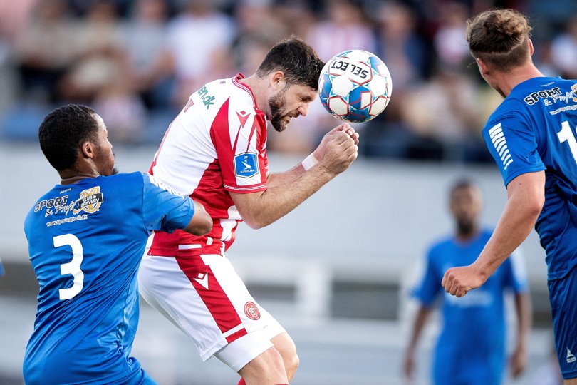 AaB vandt - med bl.a. Milan Makaric som målscorer - uden problemer over FIUK tirsdag aften. Så let kommer det næppe til at gå i 3. runde,. hvor modstanderen bliver Lyngby. Foto: Torben Hansen