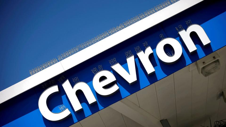 FILE PHOTO: Chevron (CVX)''s logo is seen in Los Angeles <i>Lucy Nicholson/Reuters</i>