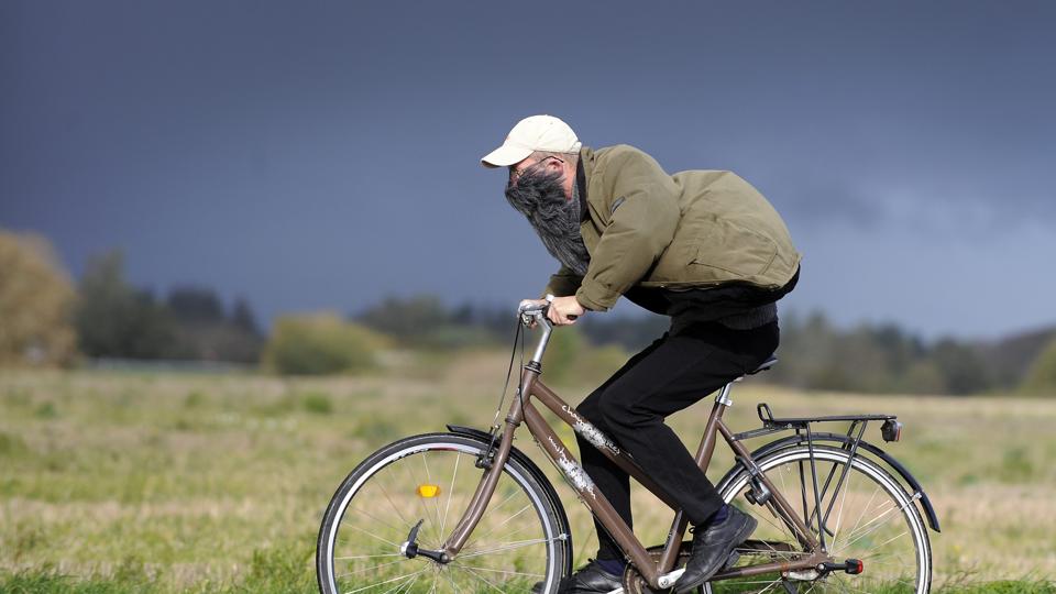 Fysisk friske demente giver udfordringer, som man ikke er vant til at håndtere på landets ældrecentre. <i>Modelfoto: Bent Bach</i>