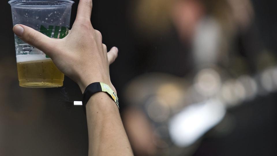 SKÅÅÅÅL. I Nibe indskærpes barpersonalet, at der ikke må sælges alkohol til unge under 18 år. Arkivfoto: Martin Damgård <i>Billedjournalist Martin Damgård</i>
