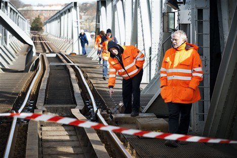 Alt peger på kaptajnen