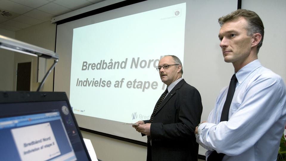 Bestyrelsesformand i Bredbånd Nord, Karl Erik Nørgaard, (til venstre) og nu forhenværende direktør Carsten Jensen fotograferet sammen ved en tidligere lejlighed. Arkivfoto