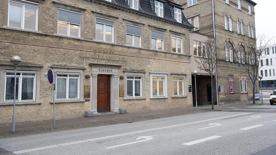 En 47-årig advokat blev tirsdag i Retten i Aalborg dømt for at have modtaget sorte penge af sin klient. Arkivfoto: Lars Pauli <i>Lars Pauli</i>