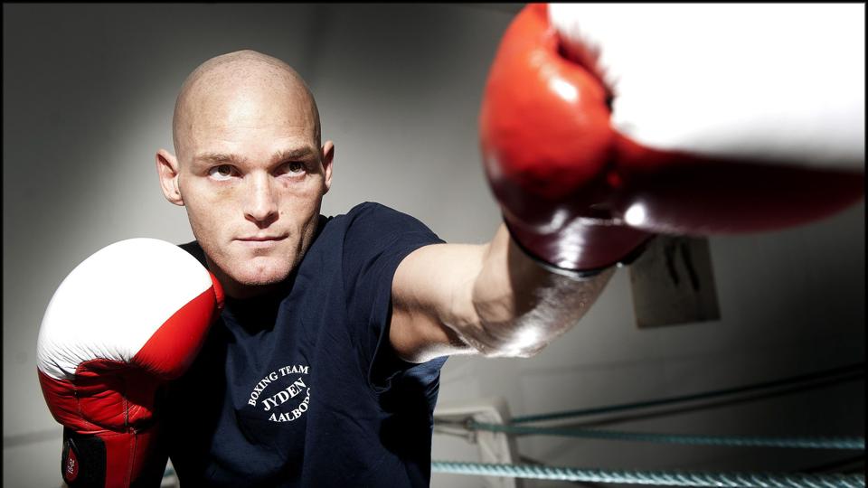 Letsværvægteren Mathias Thomsen fra AK Jyden bokser hovedkamp i aften i Europahallen. Foto: Torben Hansen <i>Foto: Torben Hansen</i>
