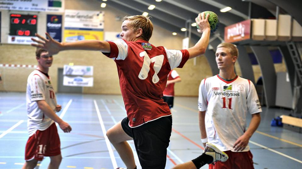 Mange børn og unge er aktive i de lokale foreninger. I det nye år kan nye, unge flygtninge få hjælp til kontingent i foreningerne, så de kan blive en del af fællesskabet. Dansk Røde Kors har fået 35.000 kroner til kontingenthjælp fra TrygFonden. Arkivfoto <i>Bent Bach</i>