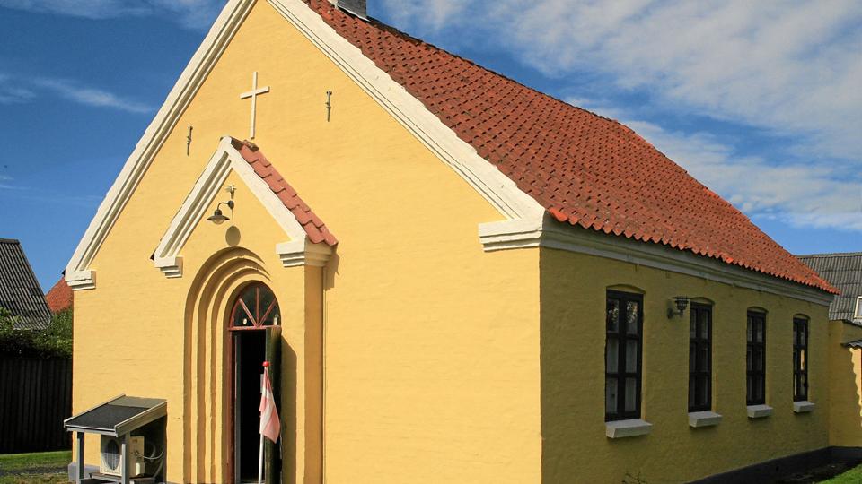 Det gulkalkede hus fra 1898 fungerede som missionshus indtil 1957. <i>Hans Wendelboe Bøcher</i>