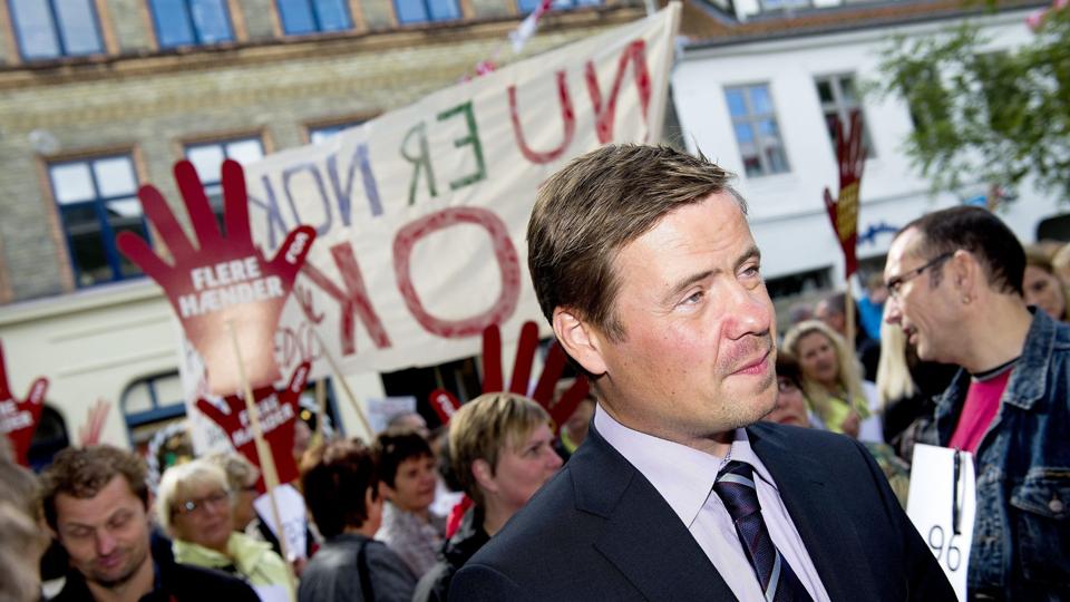 Thomas Kastrup-Larsen (S) gik får budgetforhandlingen i rette med Enhedslistens Per Clausen, som mener, at Aalborg Kommune er ved at spare sig til et stort millionoverskud. Foto: Henrik Bo <i>Foto: Henrik Bo</i>
