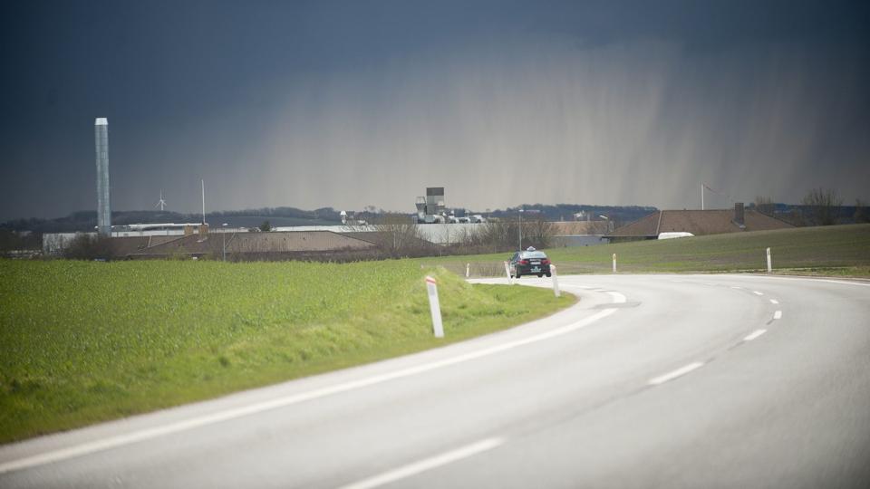 Det nøjes ikke med at true, men der kommer alligevel ikke skybrud - blot 13 milimeter regn over Nordjylland forudses det nu Foto: Diana Holm <i>diana.holm@nordjyske.dk</i>
