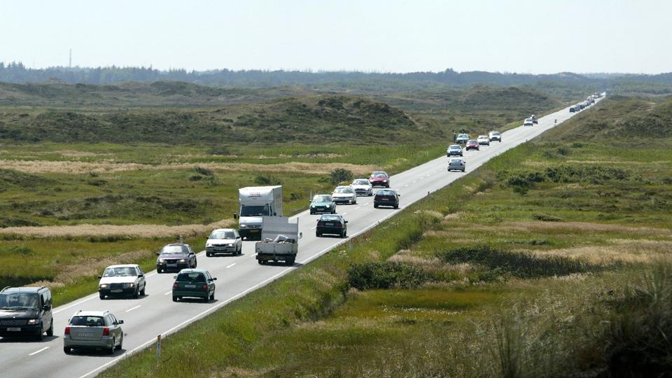 Hver dag kører 400 lastbiler mellem Skagen og Frederikshavn. Det koster ikke kun diesel og tid, men snart også en kørselsafgift på ni millioner kroner om året. Foto: Thomas Vinther <i>Pressefotograf Kim Dahl Hansen</i>