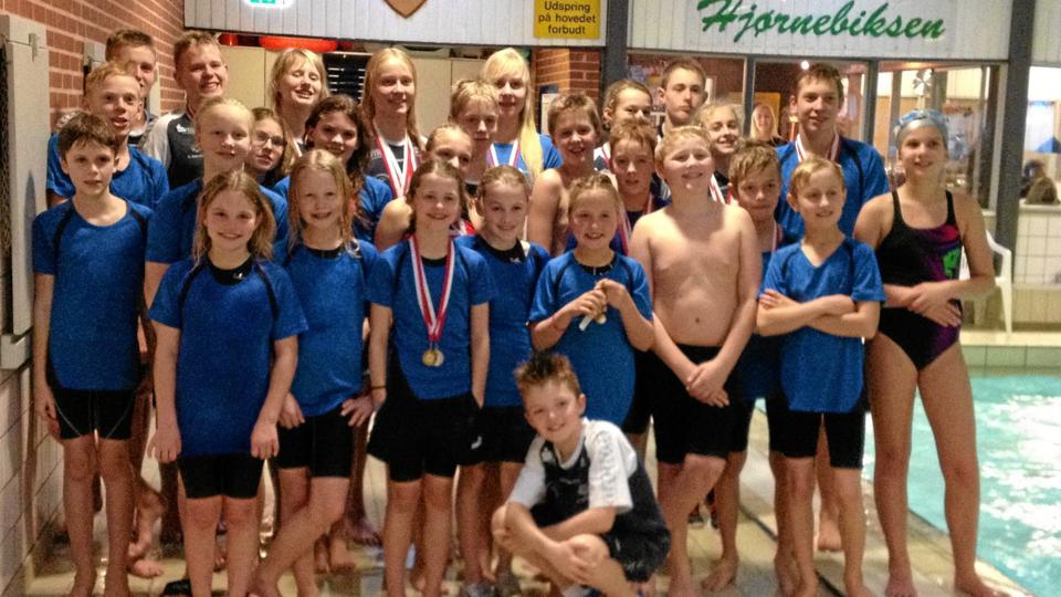 Thisted Svømmeklub stillede med 32 svømmere til cuppen, og hev 31 medaljer med hjem. Privatfoto