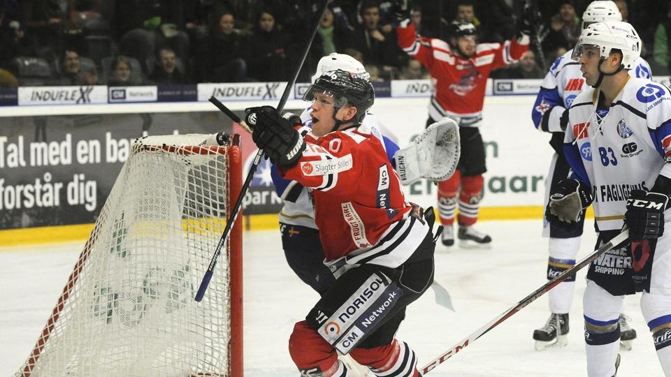 Kasper Degn jubler over en scoring i tirsdagens kamp mod Esbjerg. Foto: Michael Bygballe. <i>Michael Bygballe</i>