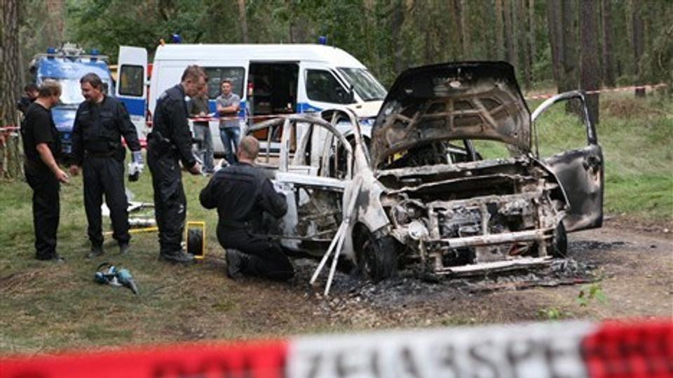 Den 41-årige far fra Øster Hurup ville have gjort en ende på det hele, da han satte ild til sin bil i en skov ved Berlin i august sidste år. Arkivfoto: Scanpix