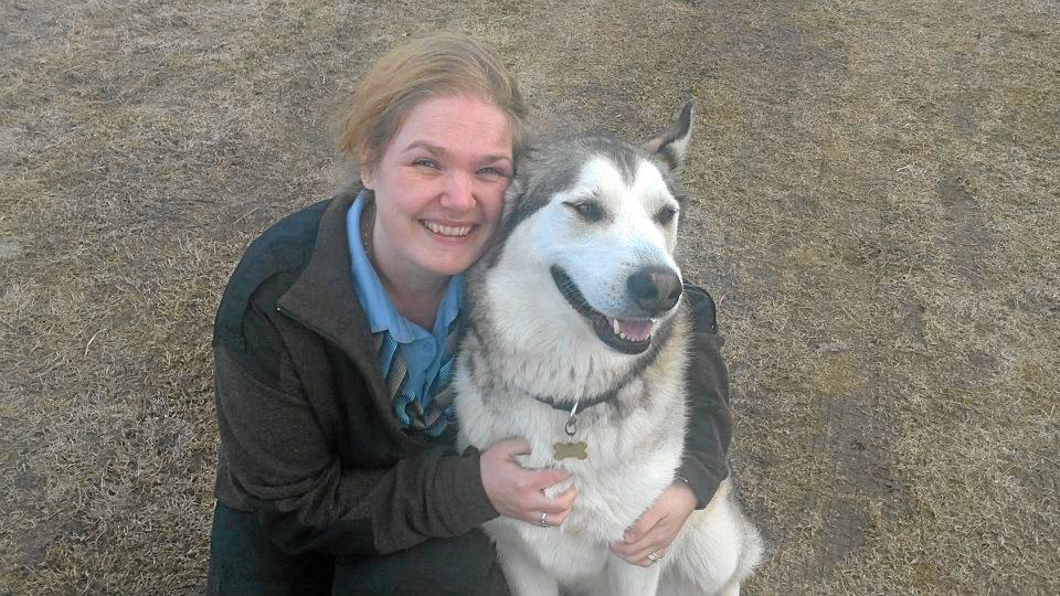 Betinna Petersen har fået nyt håb om at få sin hund Bossie hjem igen. Privatfoto