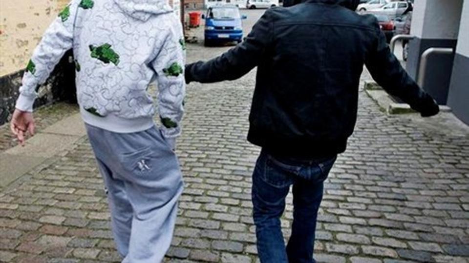 Der er stadig for mange elever, der hellere vil bruge dagen på andet end at gå i skole. Arkivfoto