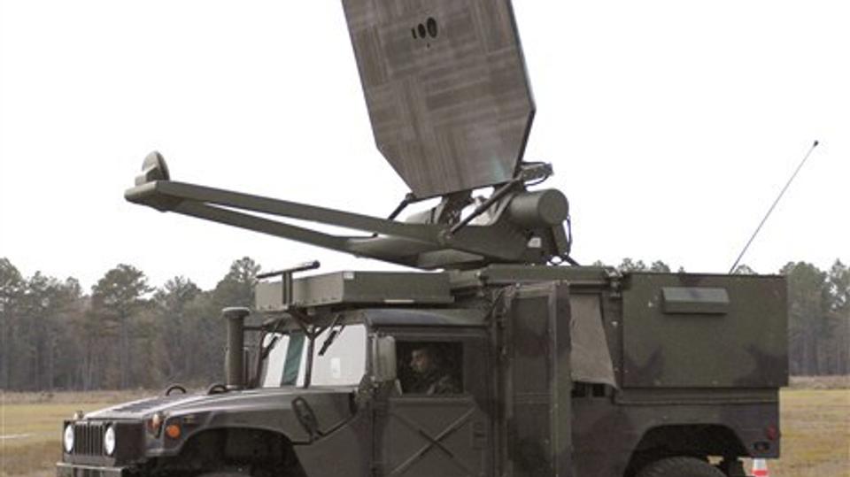 USAs militær har udviklet denne mobile strålekanon, der kan få store menneskemængder til at flygte.