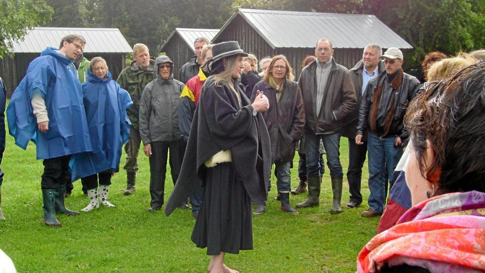 Dannie Druehyld kommer til Mosbjerg til nak, æd og syng-arrangement.