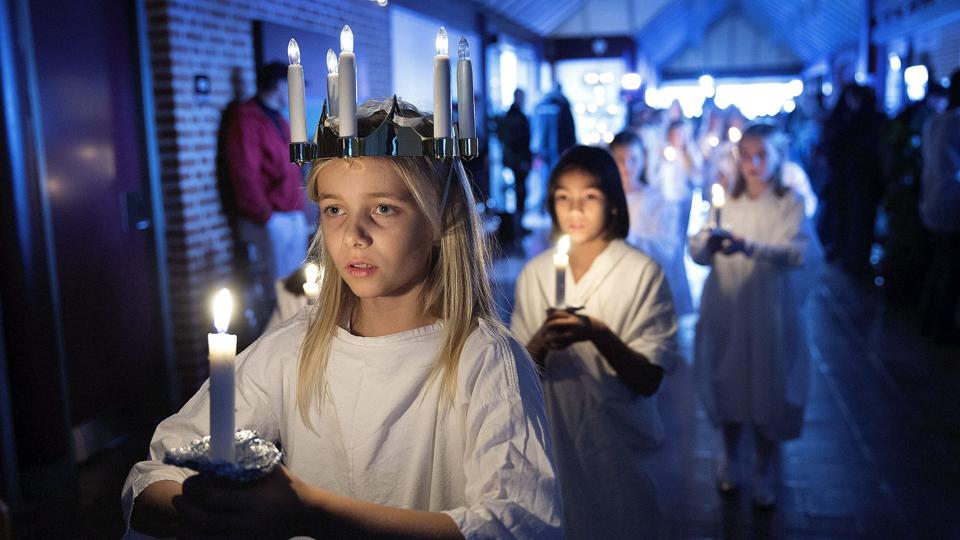Ida Josefine Andersen gik i spidsen for Luciaoptoget. <i>Lars Pauli</i>