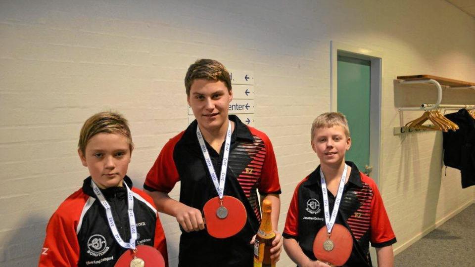 Jonathan Dolberg, Oliver Krog Dalsgaard og Mads Lauritsen vandt sølv. Privatfoto
