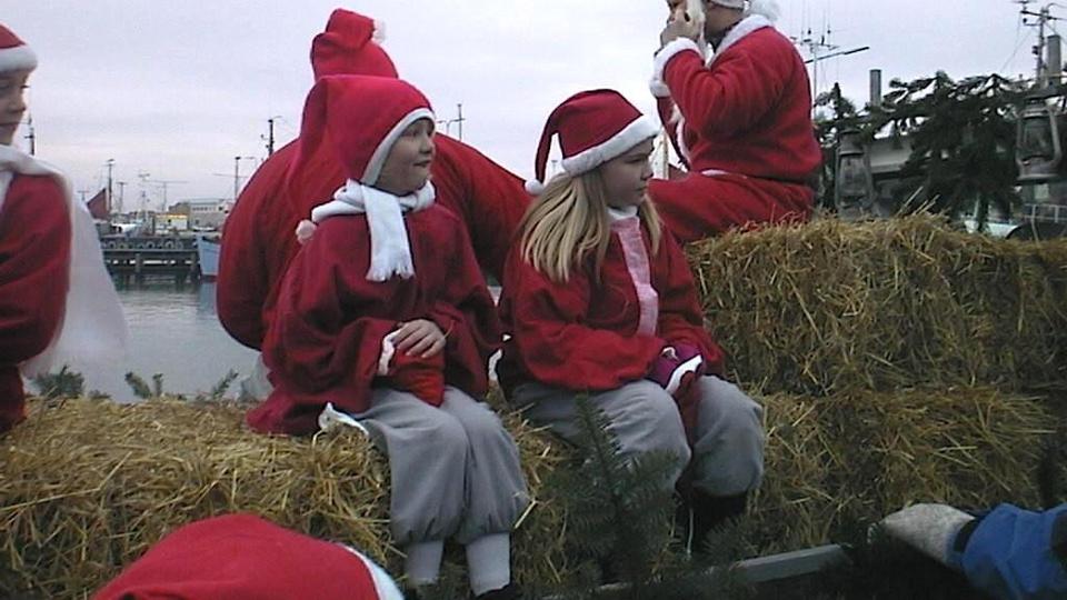 Julemarkedet i Strandby er en fast tradition. Igen i år får man besøg af julemanden. Arkivfoto