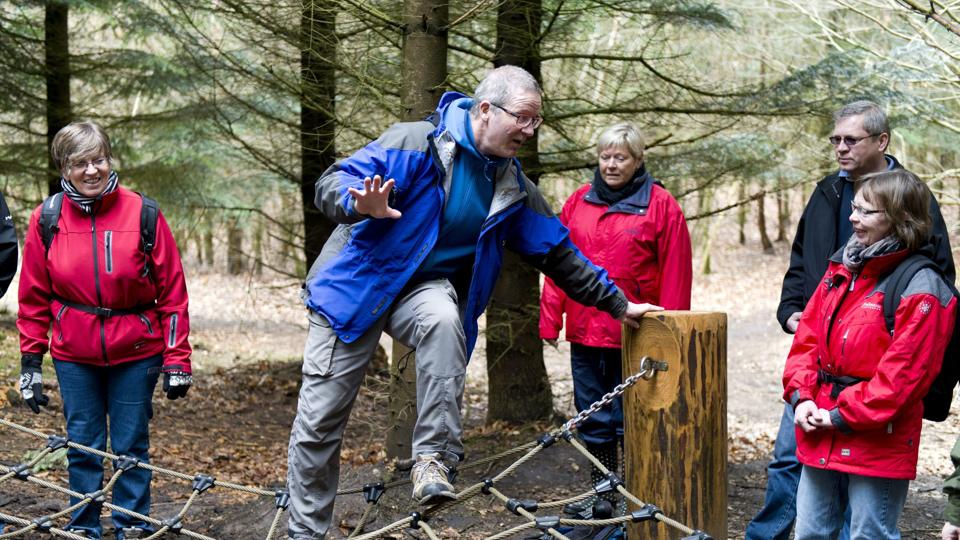 Nu tager Søren Risborg og Annette Søegaard igen bedsteforældre med på kursus i naturen. Arkivfoto: Henrik Bo <i>Foto: Henrik Bo</i>