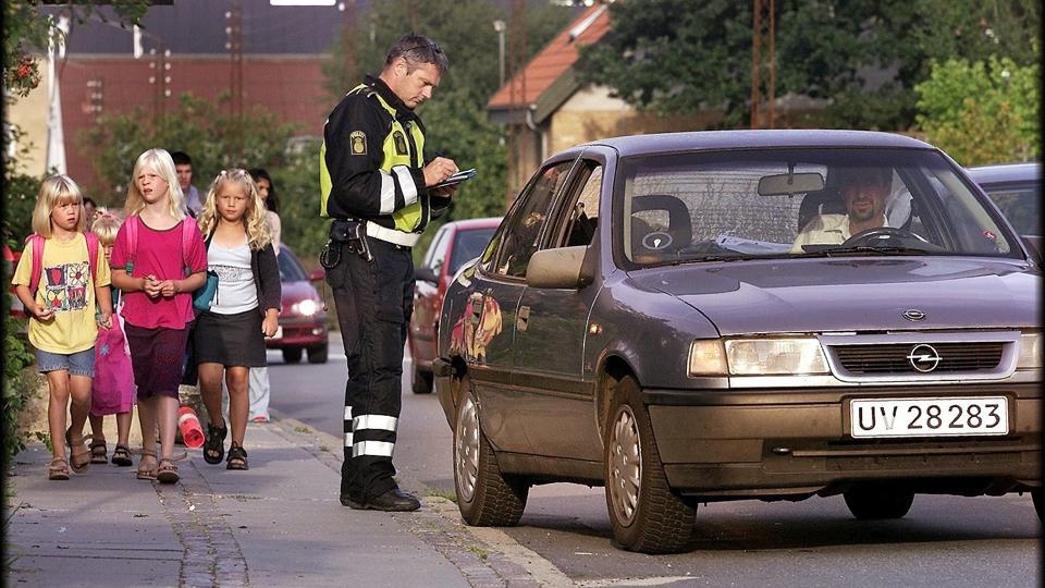 Aalborg/Filstedvejens skole ¬ Aalborg politi følger op på kampangen sikkeret i skole. ¬ Foto Lars Pauli
