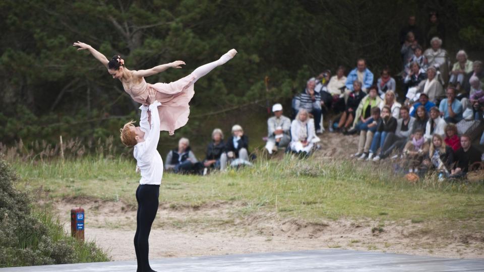 En række af verdens førende balletdansere kommer til Skagen i juli.