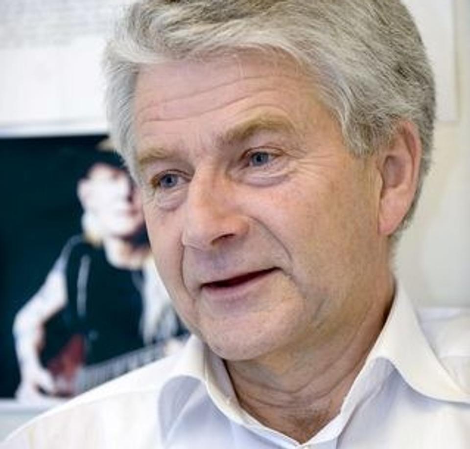 Paul Rode Andersen (SF): Socialdemokraternes Budget 2012 var et matadorbudget, der ikke hang sammen. Det bliver vi andre nødt til at påpege, når S nu pludselig fører sig frem som ældreidrættens parti.