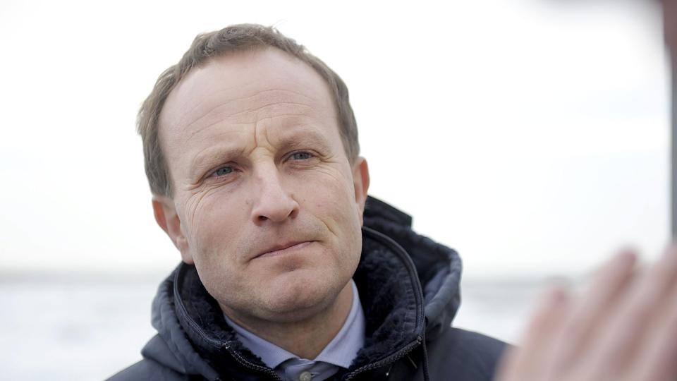 Klima- og energiminister Martin Lidegaards budskab til forhandlere af solcelleanlæg: - Der skal gang i markedsføringen. <i>diana.holm@nordjyske.dk</i>