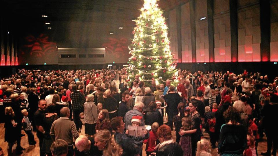 Aalborghallen var søndag omdannet til en stor julestue.