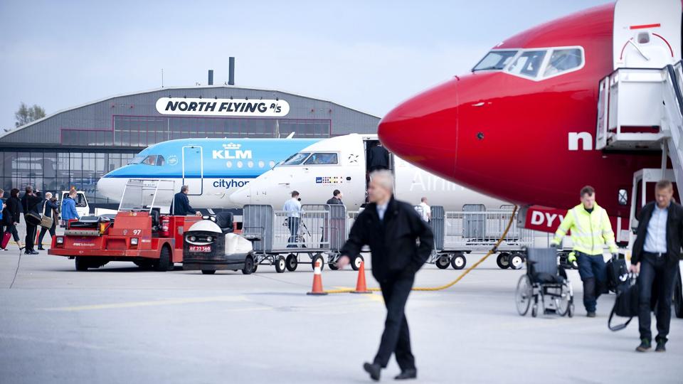 Det er især KLM og Norwegian, der flyver passagerer fra Aalborg og ud over landets grænser.Arkivfoto: Torben Hansen <i>Foto: Torben Hansen</i>