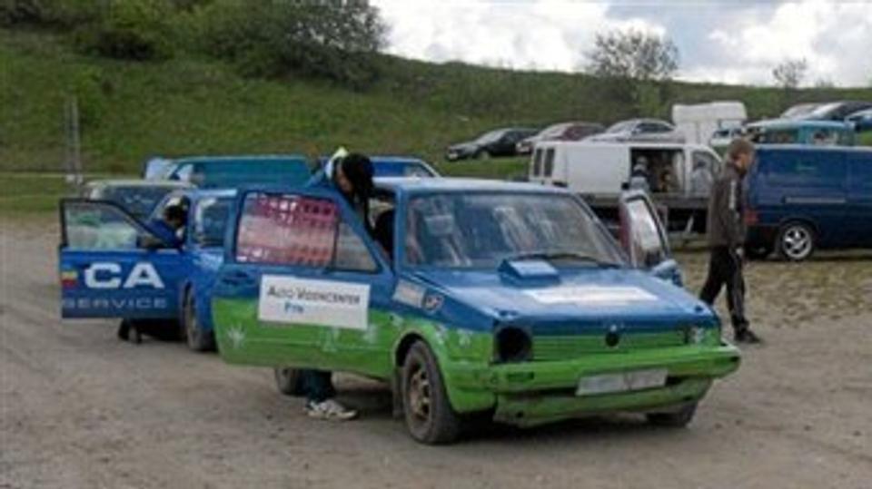 Interesserede får mulighed for selv at køre folke race. Privatfoto