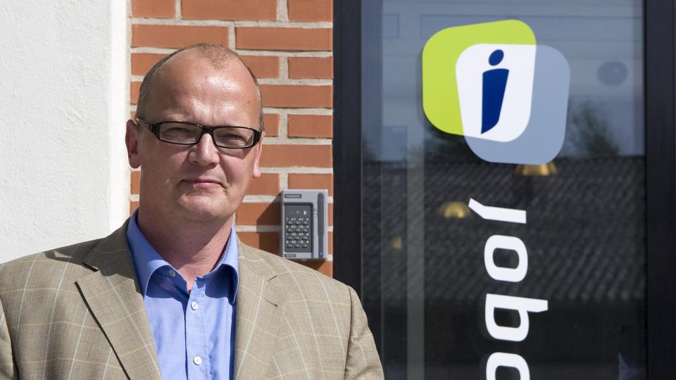 Jobcenterchef Michael Duus kan glæde sig over en langt mere effektiv behandling af sygedagpengesager. Foto: Kurt Bering