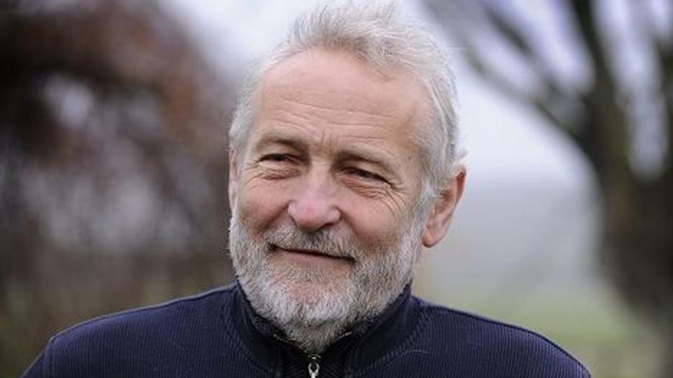 Ni kendte danskere, blandt andre Niels Hausgaard, har sagt ja til at deltage i en visionsgruppe, der skal give et bud på Udkantsdanmark anno 2030. Arkivfoto: Bent Bach