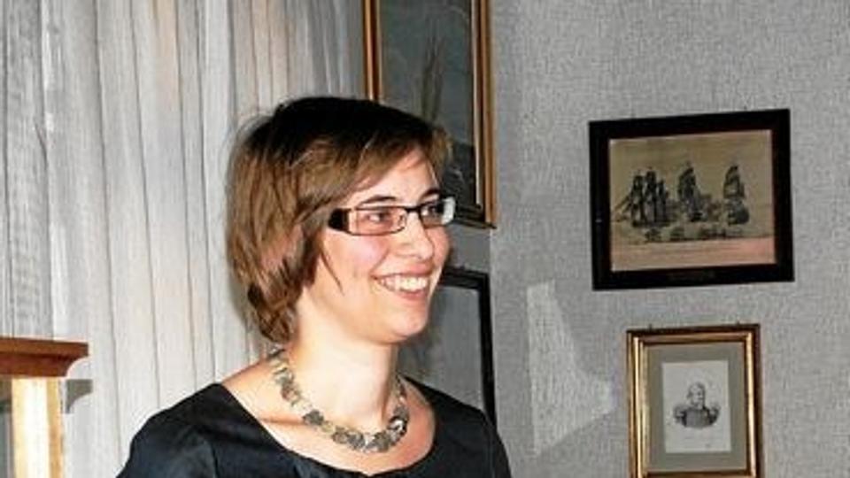 Den nye leder af Museerne i Brønderslev Kommune, Anne Dorthe Holm fotograferet ved receptionen i oktober sidste år i anledning af udgivelsen af hendes bog "Da færgen byggede bro". Foto: Ole Torp