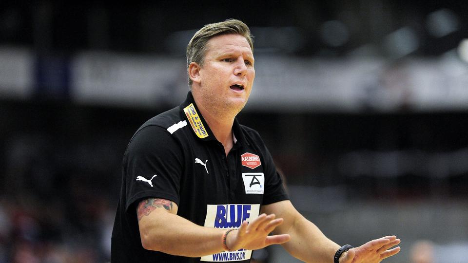 Dagens modstander i ligaen kan også ende med at være modstander i pokalturneringen. De skal slåes, siger Nikolaj Jacobsen. Foto: Lars Pauli <i>Lars Pauli</i>