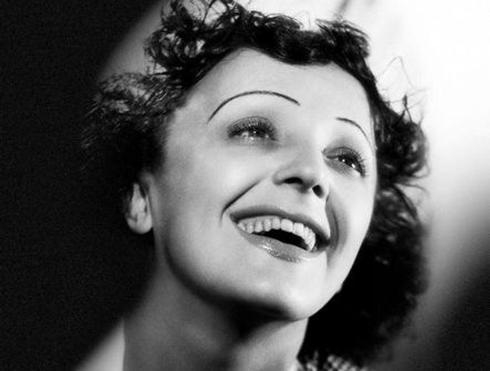 Edith Piaf var en af Frankrigs mest elskede sangerinder.