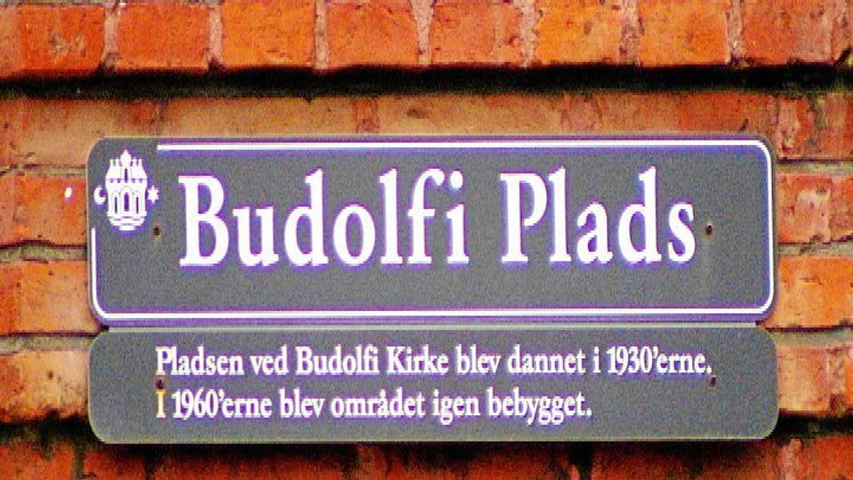 Det mulige voldtægtsforsøg skete på Budolfi Plads i Aalborg natten til søndag. Foto: Thomas Vinther