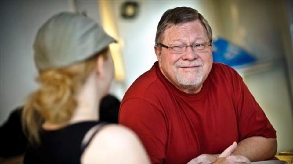 Forebyggelseskonsulent Eisenhardt Christensen har arbejdet med Unge Skaber Håb siden starten af 90'erne. Han er stolt på de unges vegne over den fornemme tilkendegivelse fra Tryg Fonden.