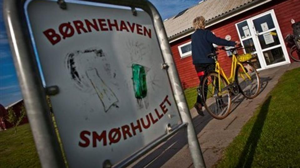 Smørhullet i Jerslev er en af de i alt seks børnehaver i kommunen, der lægges sammen to og to.Arkivfoto: Martin Damgård