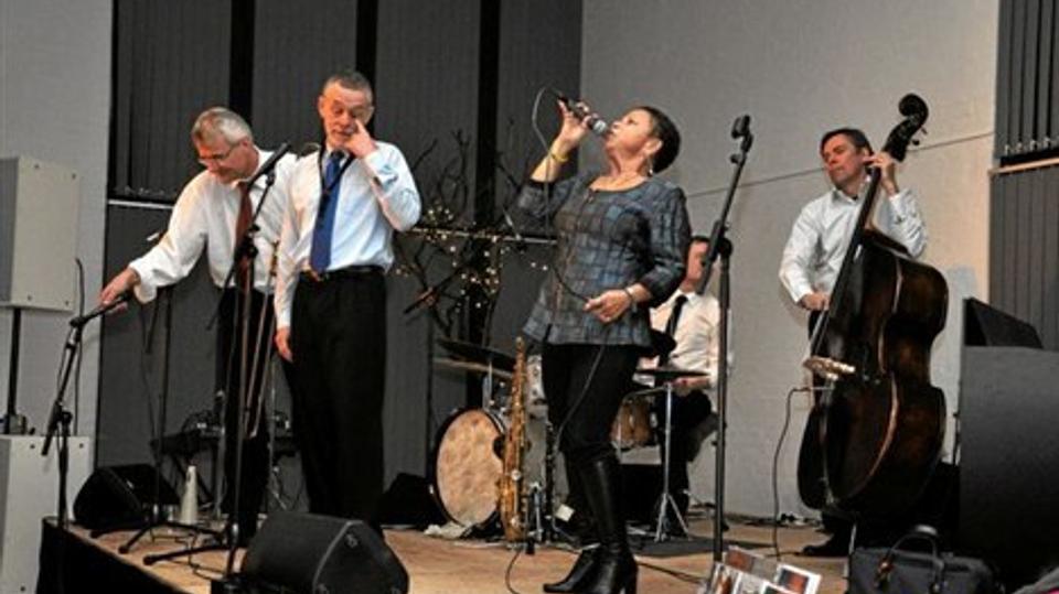 Sangerinden Lillian Boutté med orkester bød på ægte New Orleans stemning i Kulturcafeen. Privatfoto: Poul-H. Ejlertsen