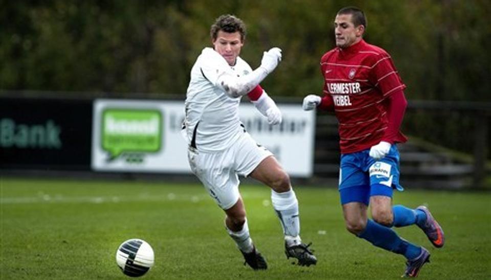 Sådan kommer man ikke til at se Kenneth Pedersen igen - i aktion på FC Hjørrings 1. divisionshold. Foto: Bente Poder.