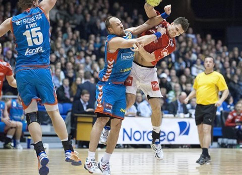 Kristian Kjellling og Aalborg Håndbold blev bremset effektivt i søndagens pokalfinale. Foto: Torben Hansen