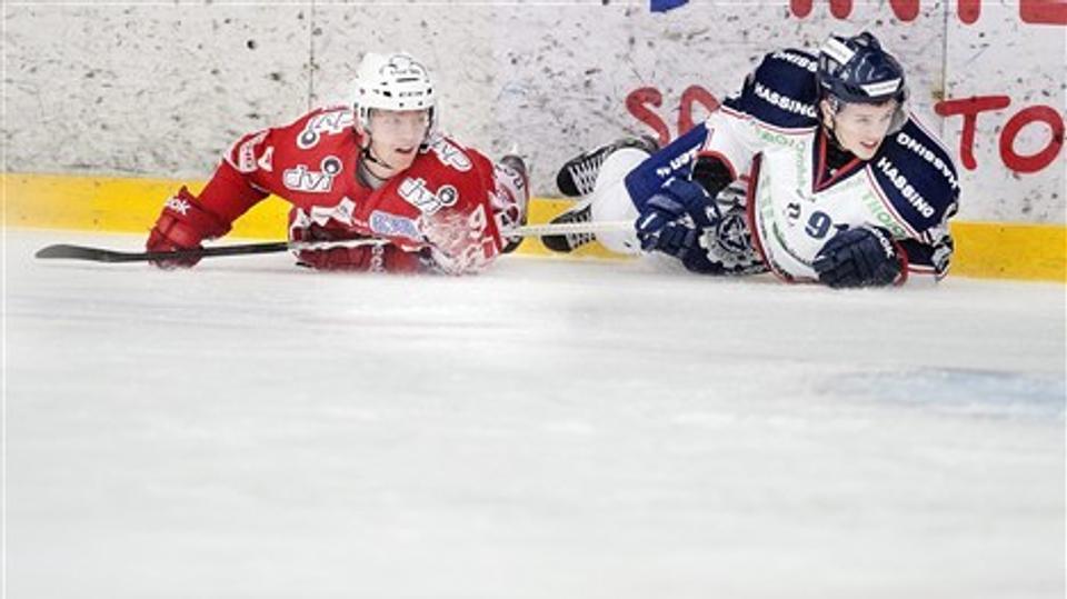 Der manglede både intensitet og nerve, da AaB og Frederikshavn mandag mødtes på isen for sidste gang i grundspillet. Foto: Torben Hansen