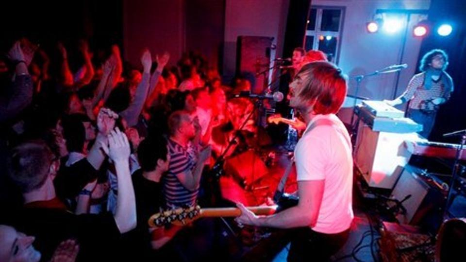 Figurines i Plantagehuset i 2008, under den første udgave af Alive-festivalen. Folkene bag denne festival og en række andre musikarrangerede foreninger er nu på vej med en ansøgning om at gøre Plantagehuset til et regionalt spillested. Arkivfoto: Pet