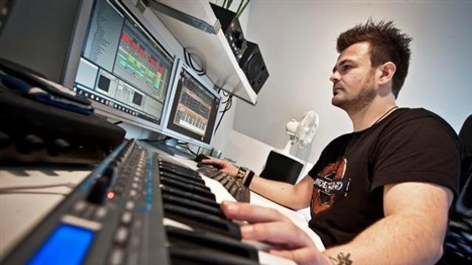 René Kristensen - i musikkredse bedre kendt under kunstnernavnet Noir - løb for andet år i træk med tre priser ved Danish DeeJay Awards. Arkivfoto: Martin Damgård