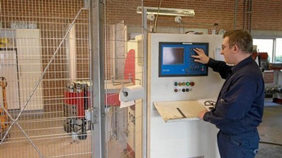Made in Støvring. Det er sikkerhedsafskærmninger som denne, NTF-Aalborg via svenske Troax nu skal sælge i 26 lande.