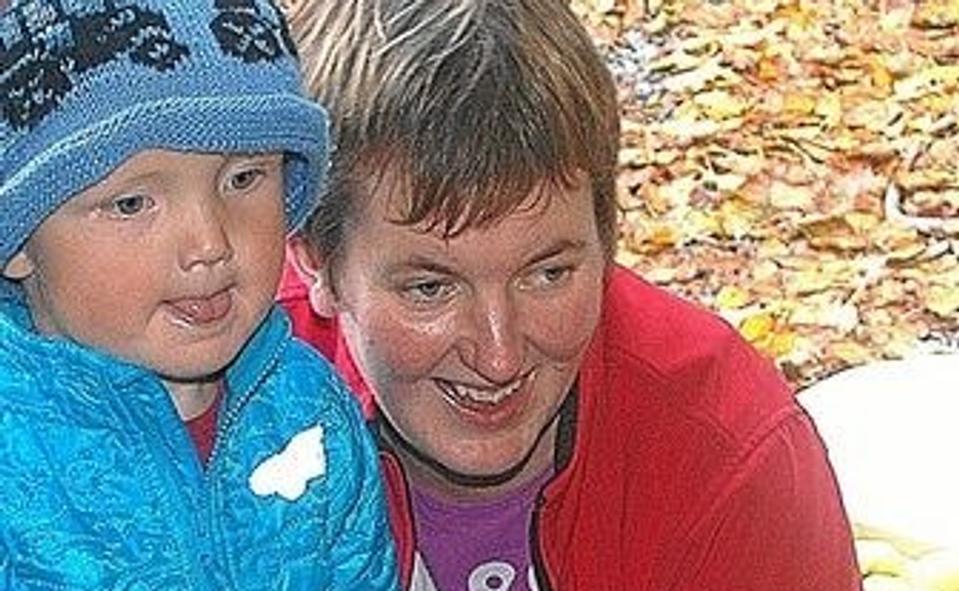 FDF-kredsleder i Øster Hurup, Heidi Bersang Hansen, får i de kommende måneder mere tid til sin lille søn. Hun håber dog, der igen kommer gang i FDF-arbejdet. Foto: Ejlif Rasmussen