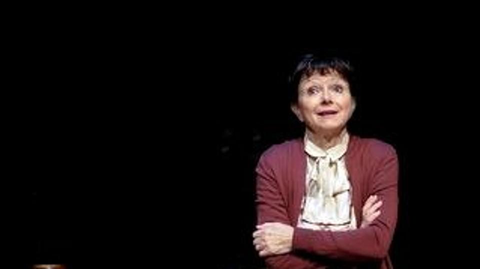 Sonja Oppenhagen spiller hovedrollen som den 70-årige Margrethe. Foto: Michael Koch