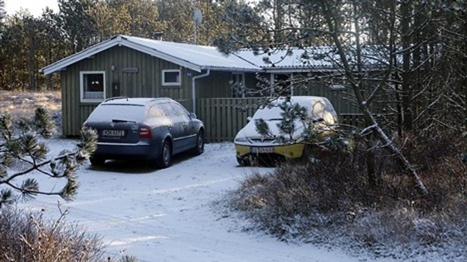 Det er kønt med et vinterklædt landskab i sommerhusområderne. Men under sne og frost kan vandrør være sprængt, hvis de rette forholdsregler ikke er taget. Arkivfoto